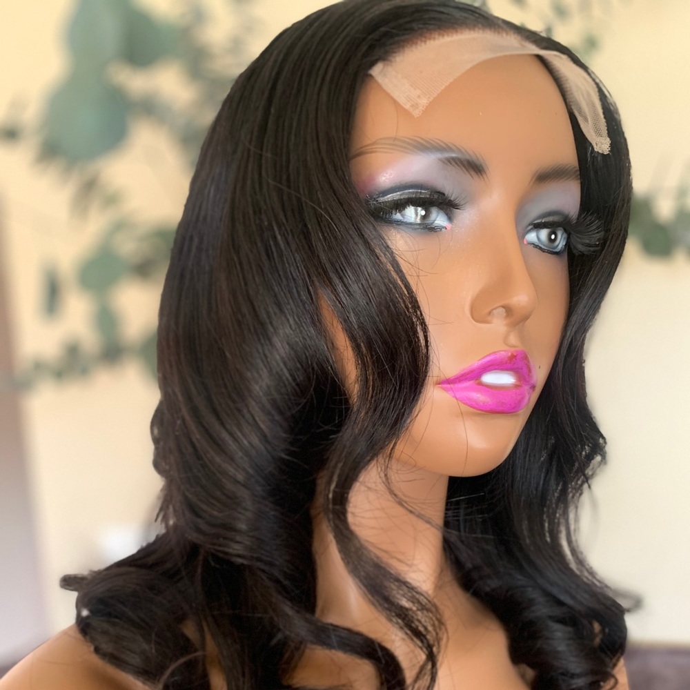 Body wave wig 16 inches of silk
